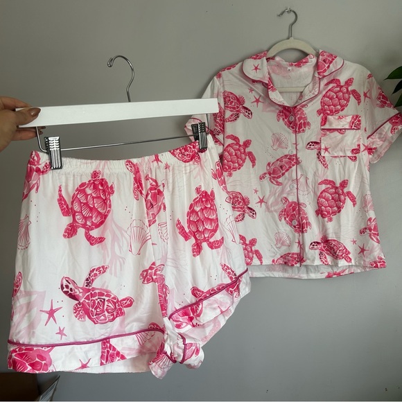 Amazon Pink Turtle Pajama Set size medium trending vacation summer pj set - Picture 12 of 12